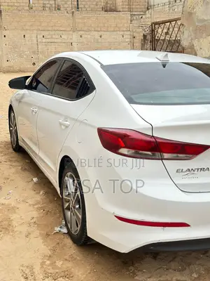 Hyundai Elantra 2017 Blanc
