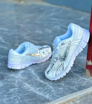 Nike Vomero 5 Disponible