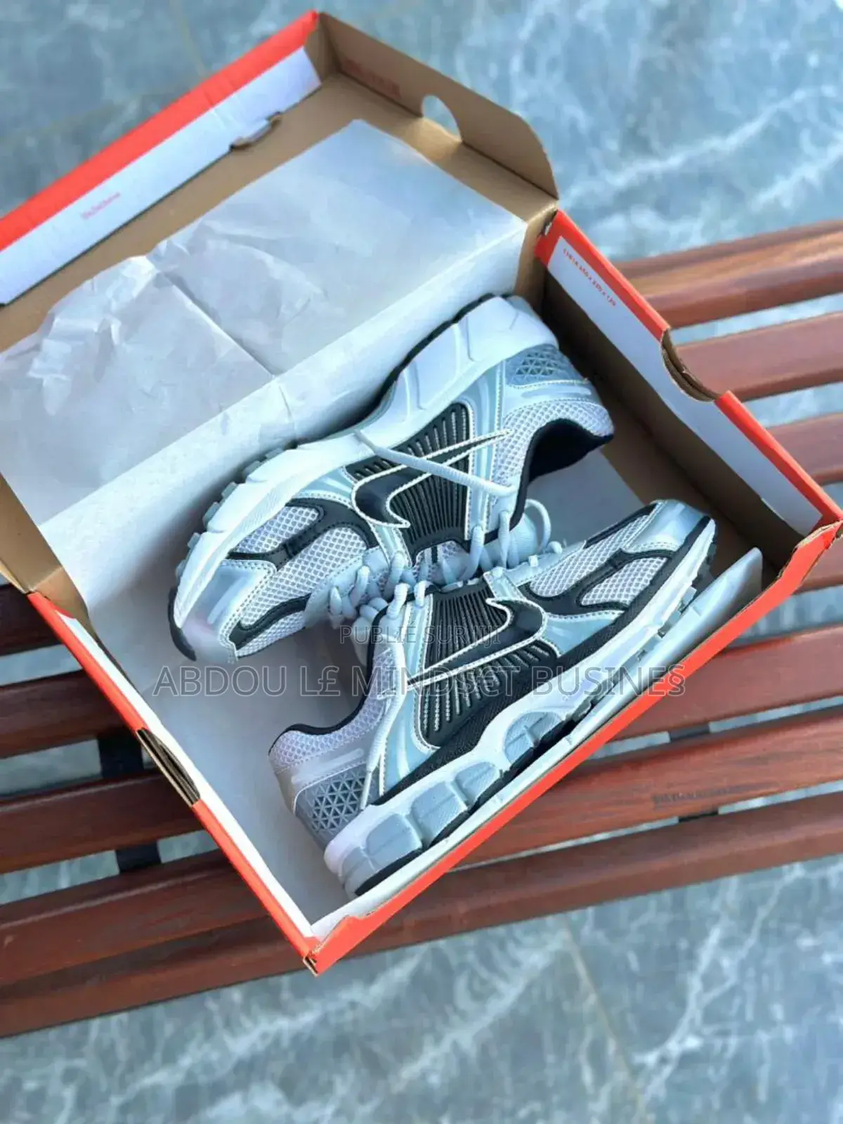 Nike Vomero 5 Disponible