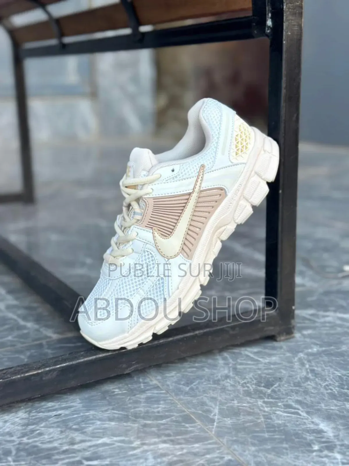 Nike Vomero 5 Disponible