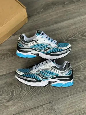 Saucony Progird Omny 9 Disponible