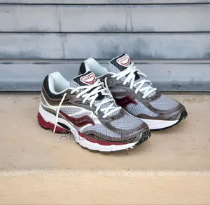 Saucony Progird Omny 9 Disponible