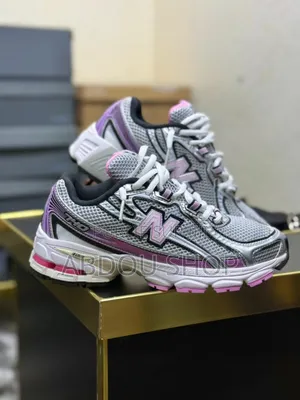 New Balance 740 Disponible