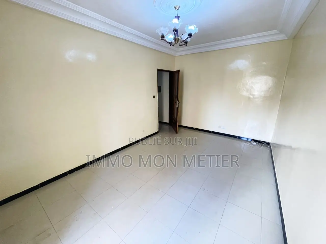 2chbre Appartement dans Almadies à Louer