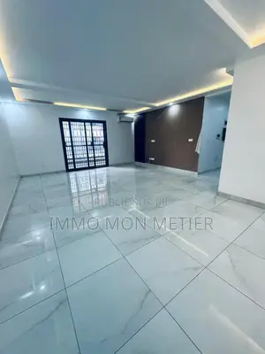 2chbre Appartement dans F3 Almadies Zone De à Louer