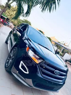 Photo - Ford Edge 2017 Blue