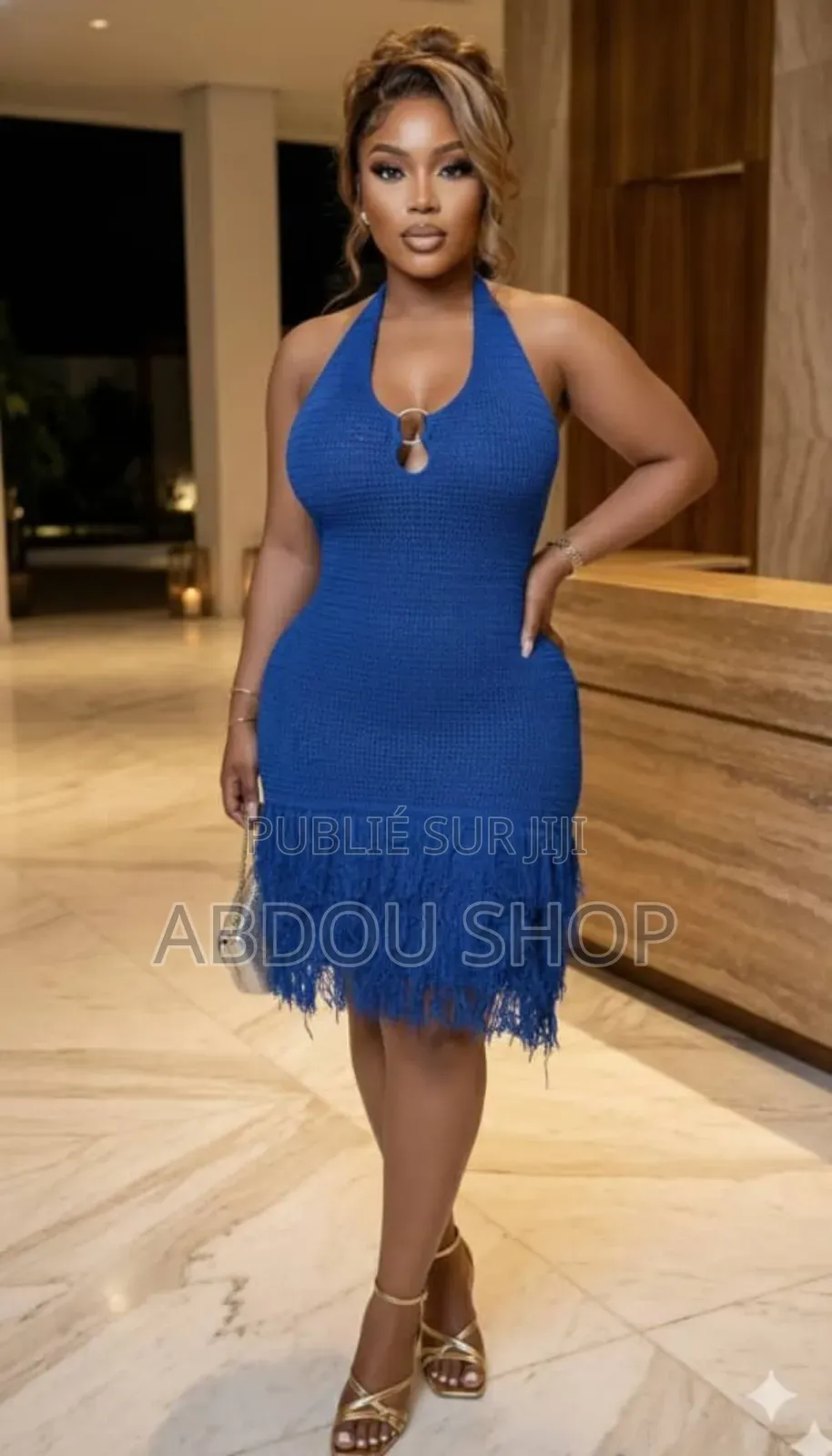 Robe Courte Manche Disponible