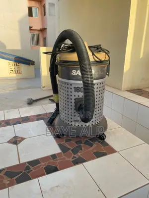 Sayno Et Toshiba Aspirateur 1600w 21l Grande Capacité