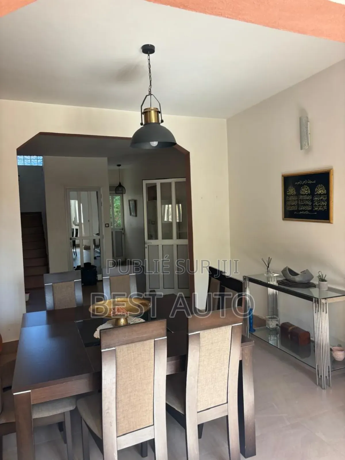 Furnished 9chbre Maison dans Rufisque à Vendre