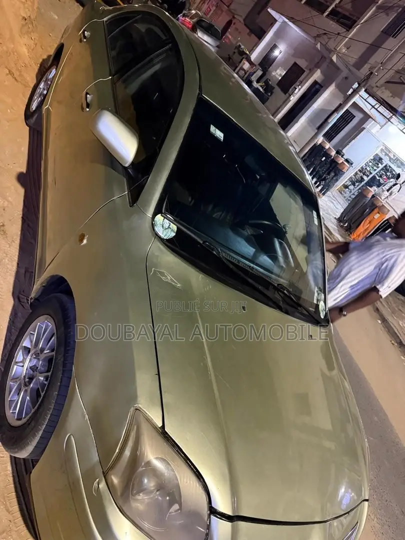 Toyota Avensis 2.0 Advanced 2010 Vert