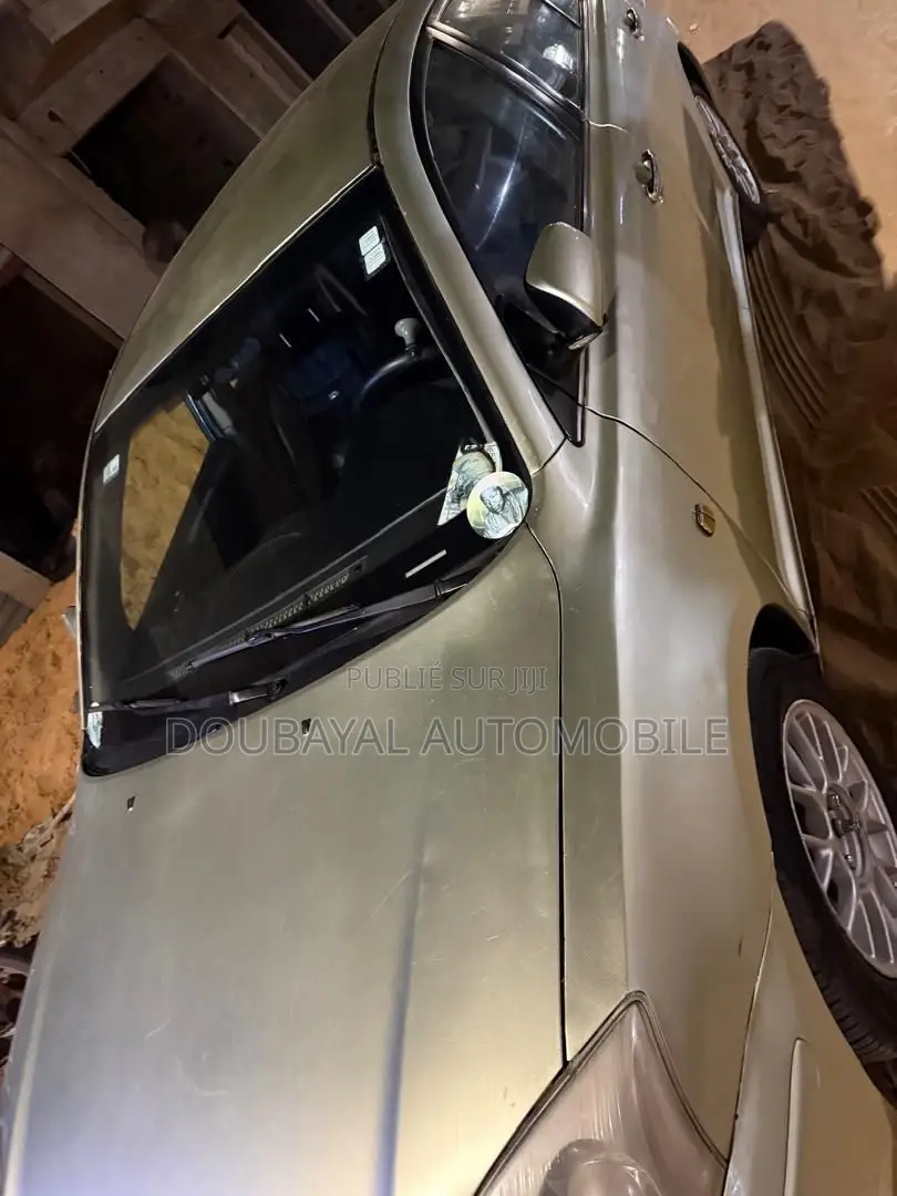 Toyota Avensis 2.0 Advanced 2010 Vert