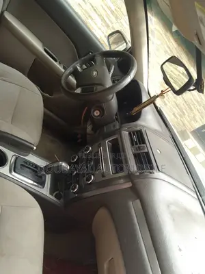 Ford Focus S Sedan FWD (2.0L 4cyl 5M) 2012 Gris