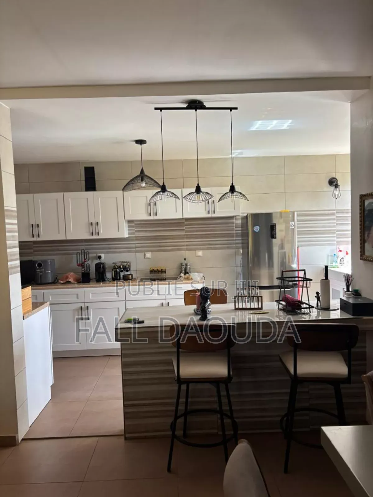 Furnished 6chbre Villa dans Villa, Rufisque à Vendre