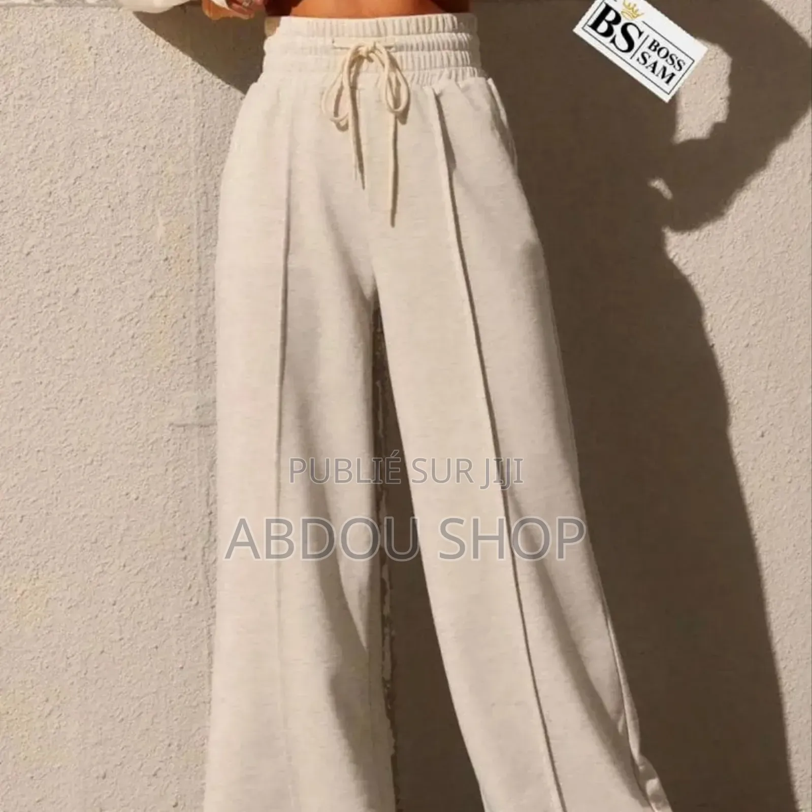 Bas Large Pour Femme Disponible