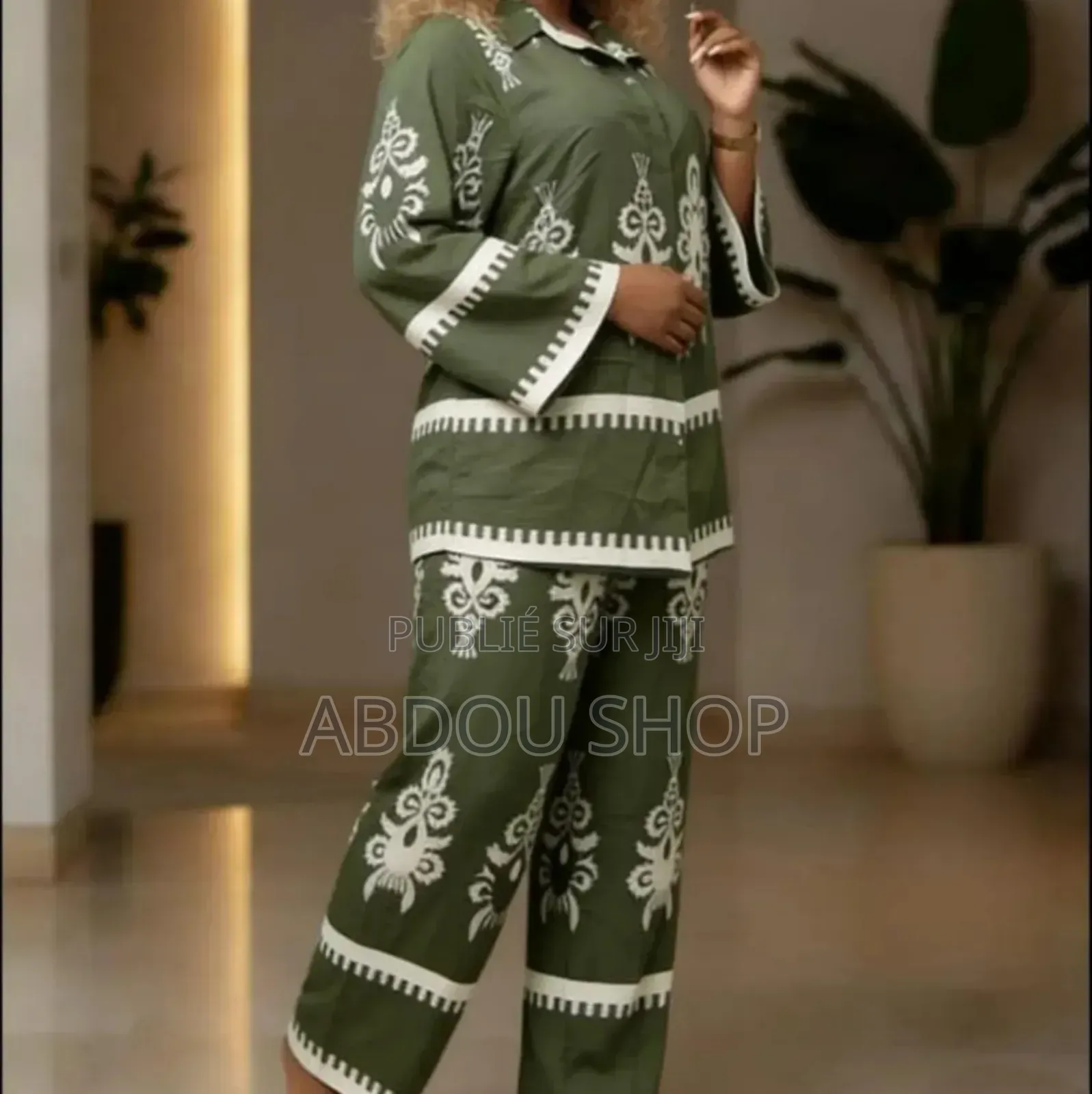 Ensemble Pour Femme Disponible