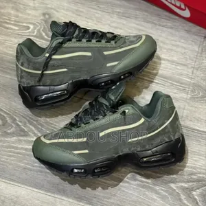 Photo - Nike Air Max 95 Disponible