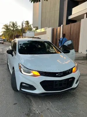 Chevrolet Cruze LT Auto Hatchback 2017 Blanc