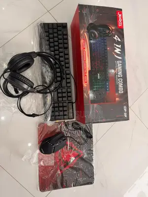 Pack Gamer Clavier Souris Tapis Casque