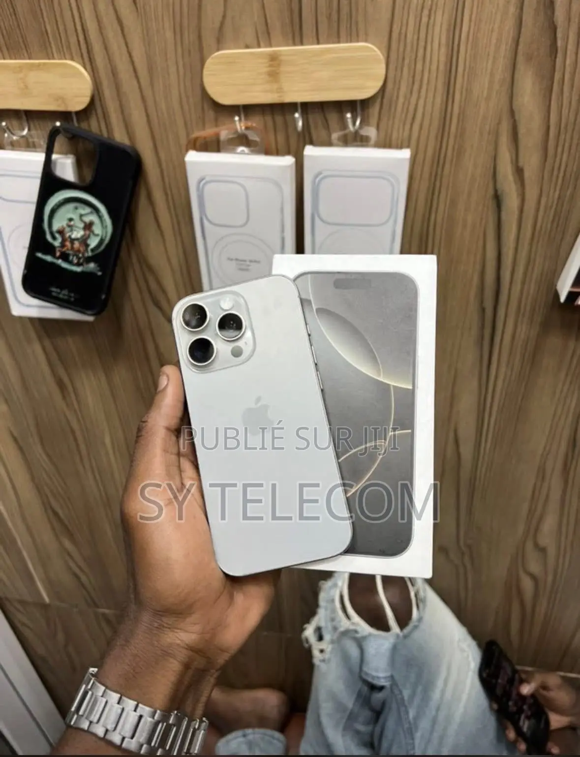 New Apple iPhone 16 Pro 256 GB Gris