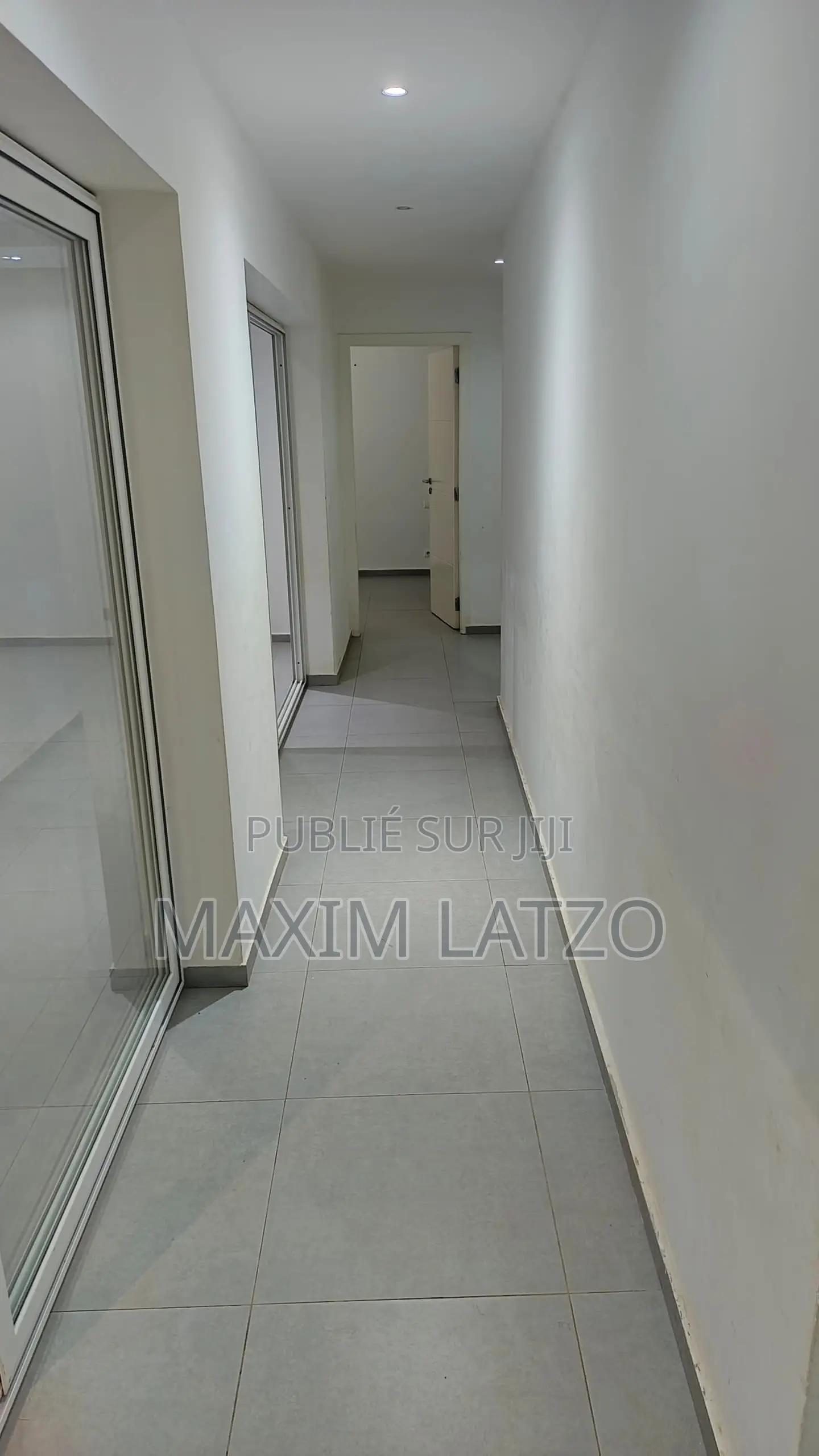 3chbre Appartement dans Ngor à Louer