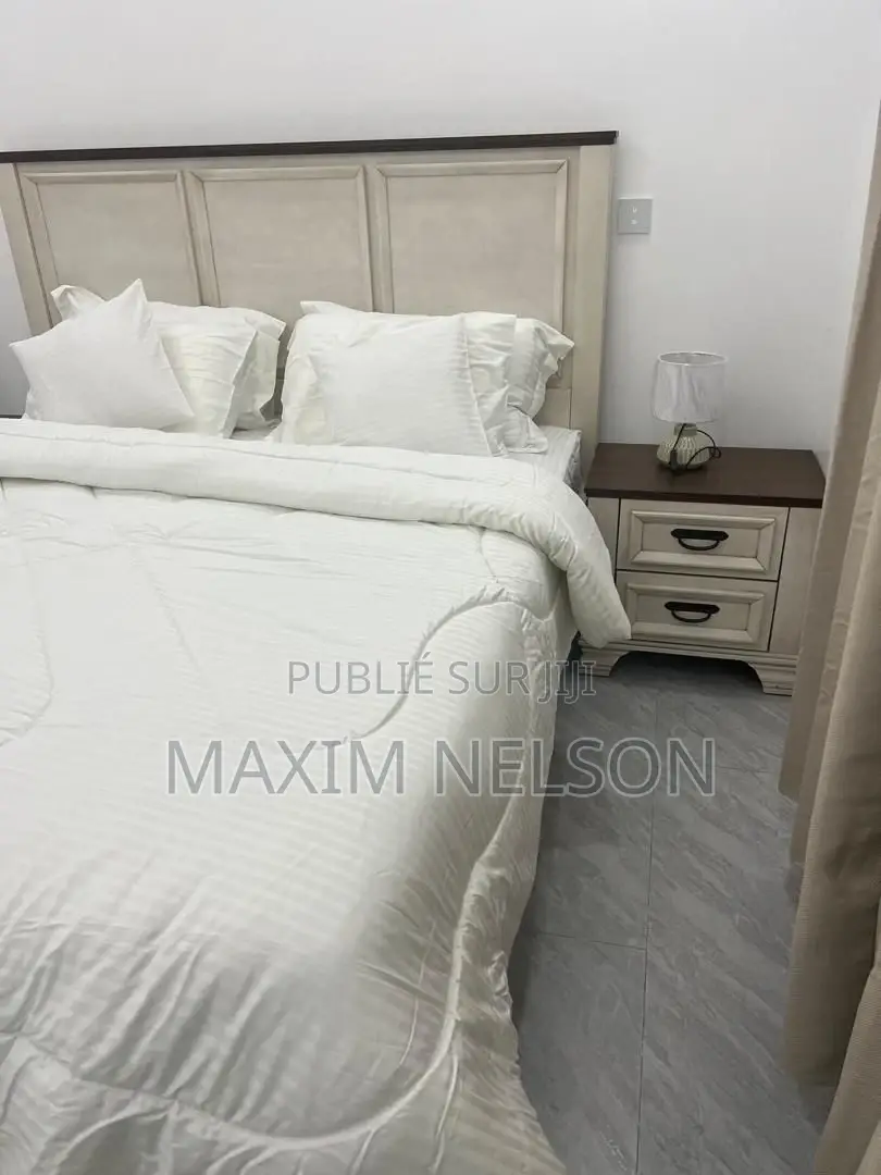 3chbre Appartement dans Yoff à Vendre