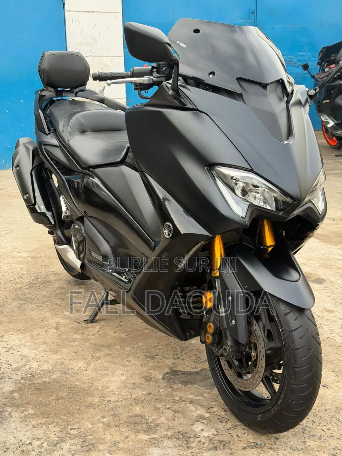 Yamaha 2021 Black