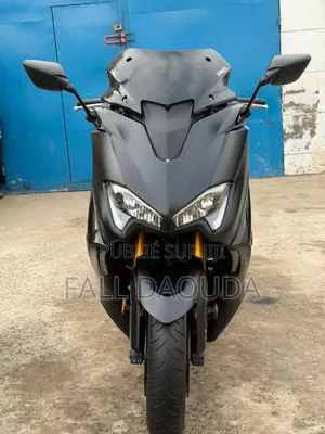 Yamaha 2021 Black