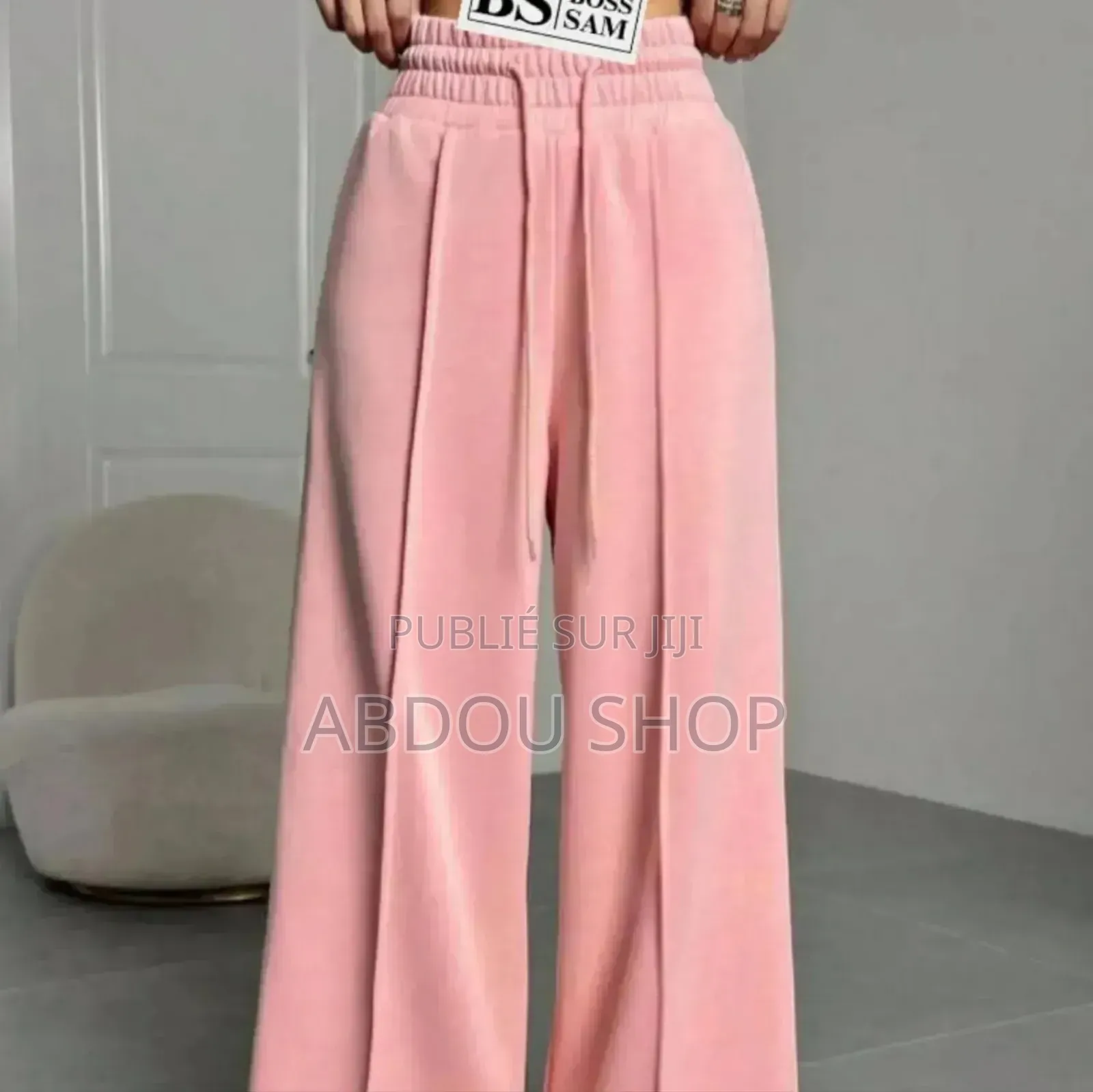 Bas Large Pour Femme Disponible