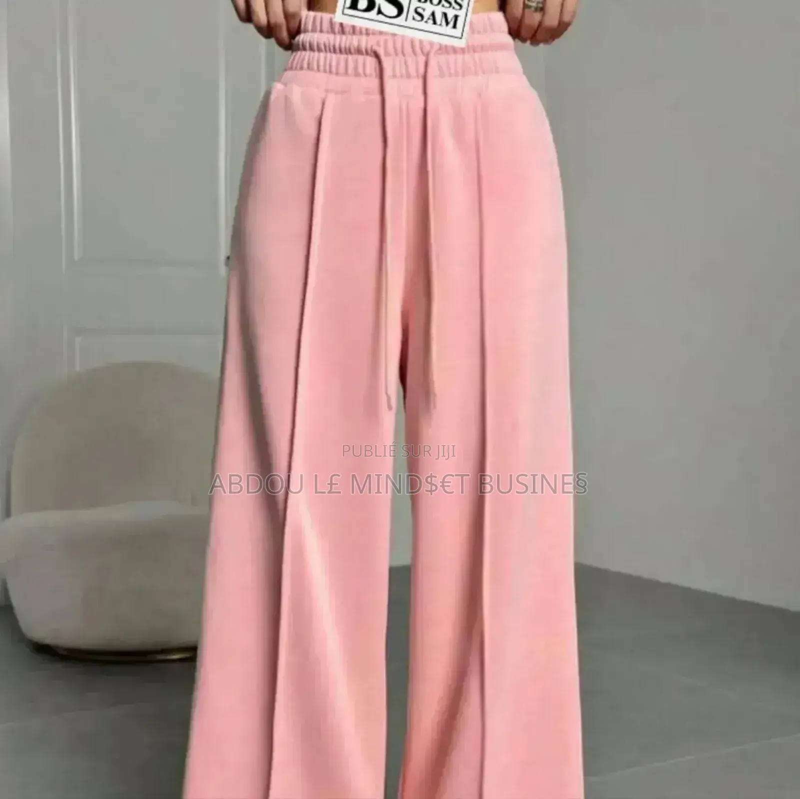 Bas Large Pour Femme Disponible