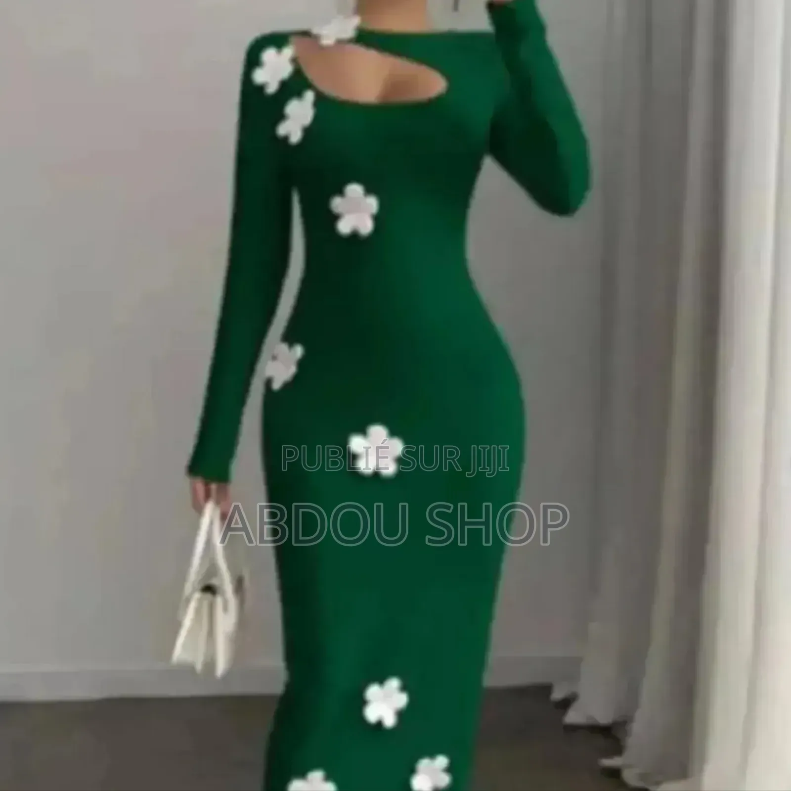 Robe Longue Serré De Taille Disponible