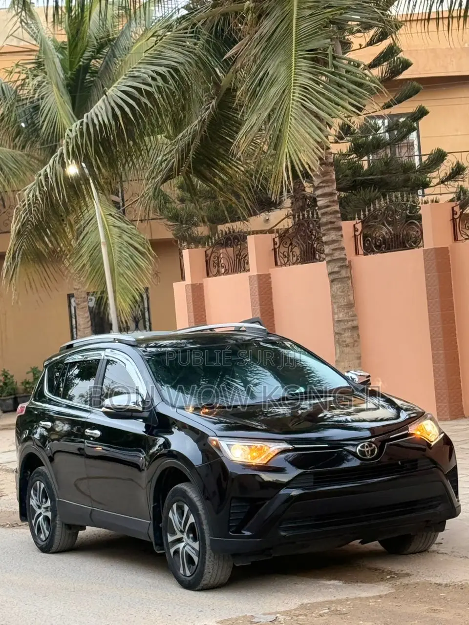 Toyota RAV4 Limited FWD (2.5L 4cyl 6A) 2017 Black