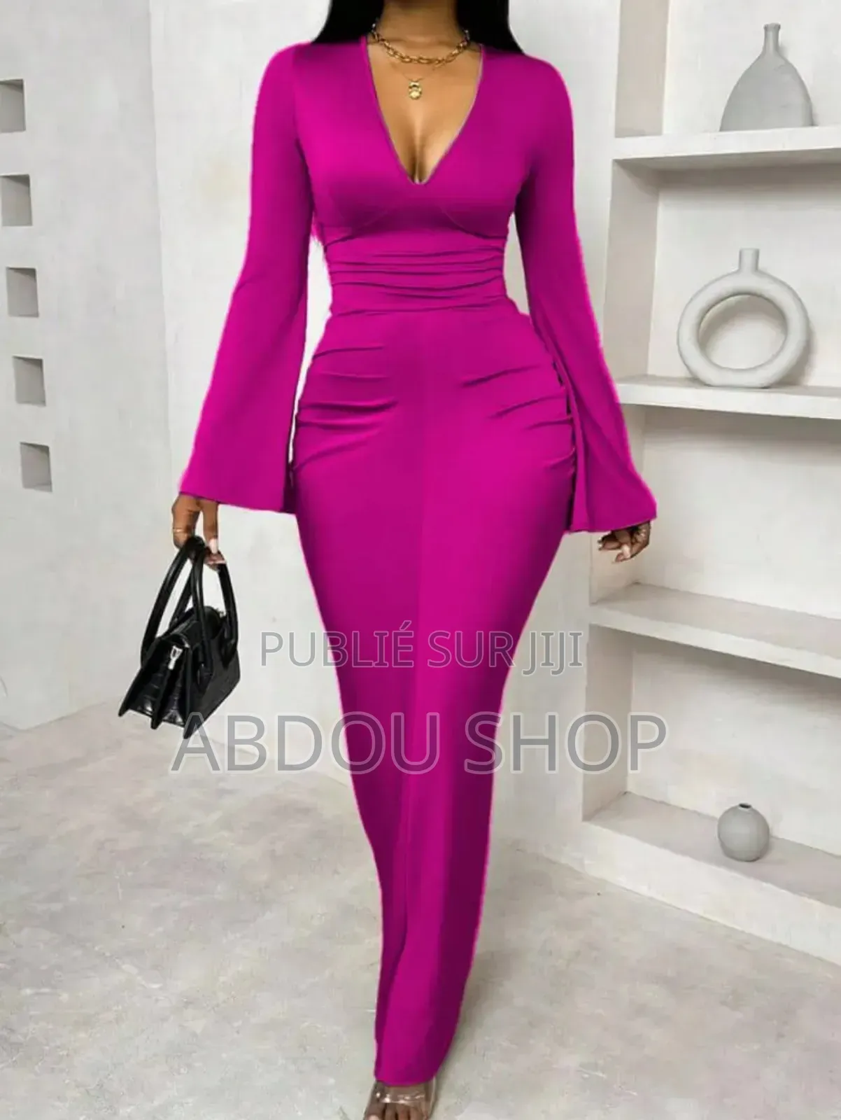 Robe De Forme Disponible