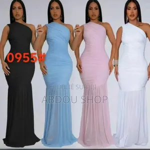 Robe Queens Disponible