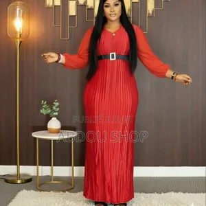 Photo - Robe Taille Basse Avec Ceinture Disponible