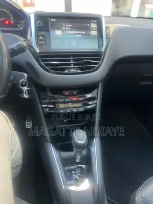 Peugeot 208 2016 Blanc