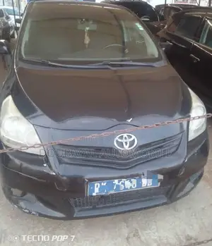 Photo - Toyota Verso 1.6 2011