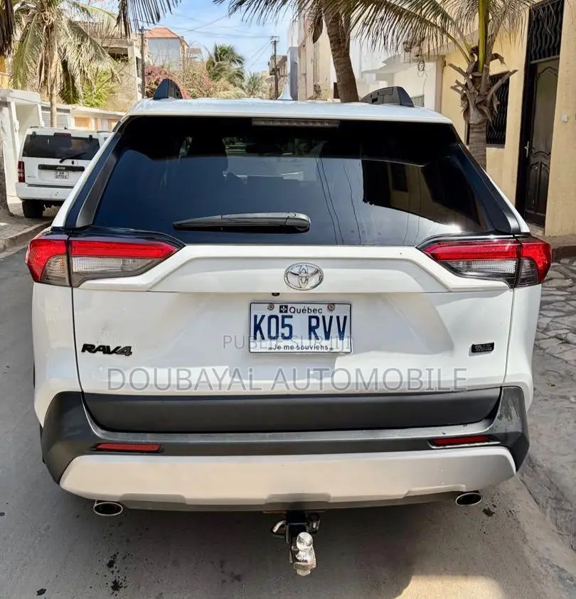 Toyota RAV4 Limited 2022 Black