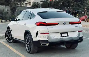 BMW X6 xDrive40i 2021 Black