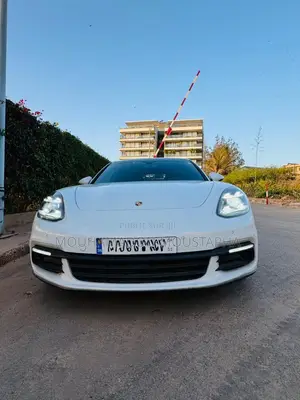 Photo - Porsche Panamera 4S Executive AWD 2019 Blanc