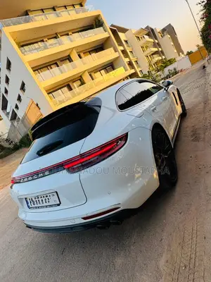 Porsche Panamera 4S Executive AWD 2019 Blanc