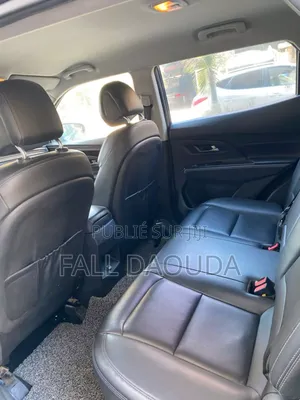 SsangYong Korando 2019 Gris