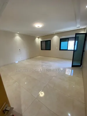 3chbre Appartement dans , Ouakam à Louer