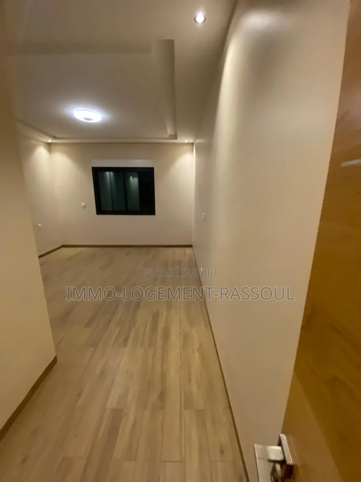 3chbre Appartement dans , Ouakam à Louer