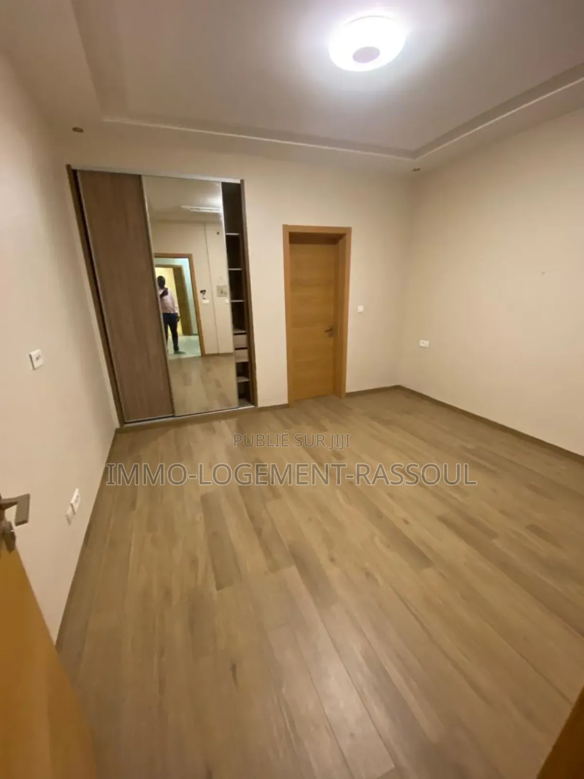 3chbre Appartement dans , Ouakam à Louer
