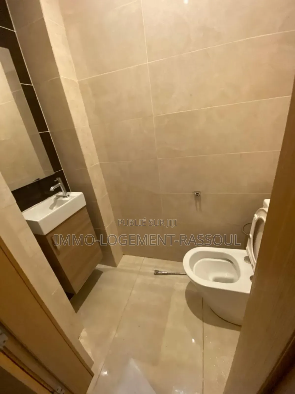 3chbre Appartement dans , Ouakam à Louer