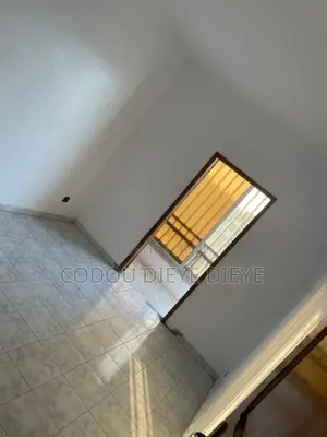 3chbre Appartement dans Cambérène à Vendre