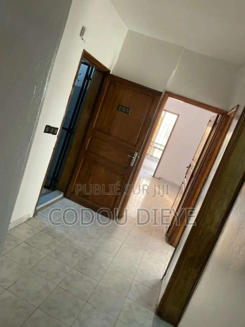 3chbre Appartement dans Cambérène à Vendre