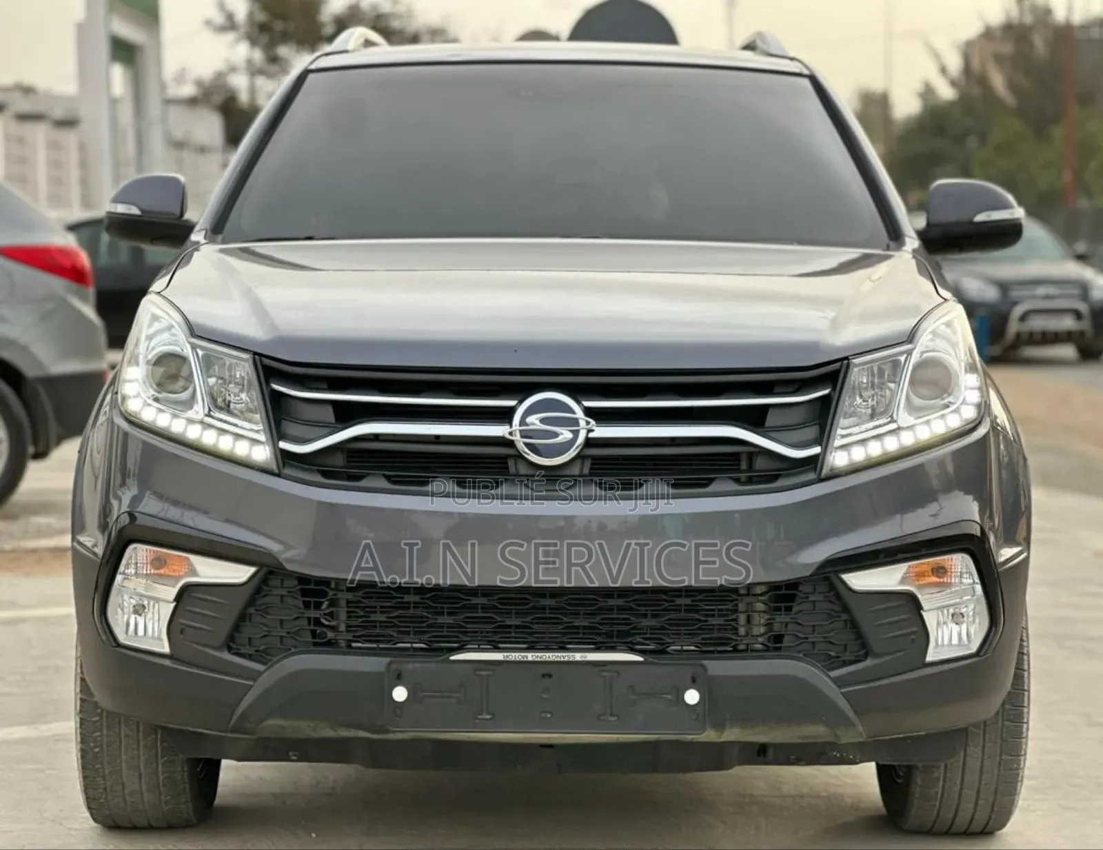 SsangYong Korando 2017 Gris