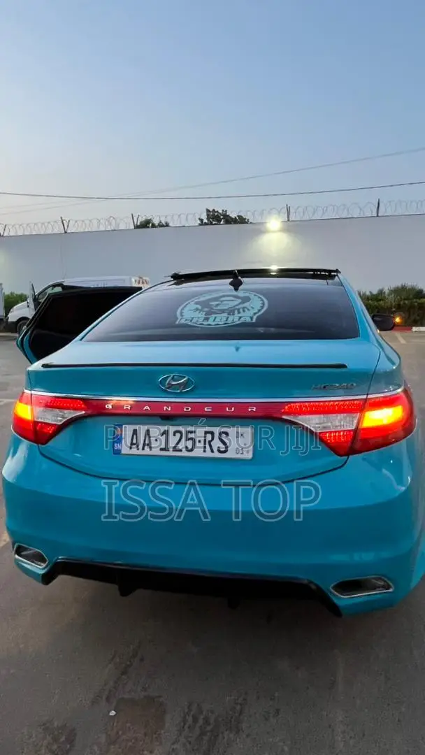 Hyundai Grandeur 2016 Blue