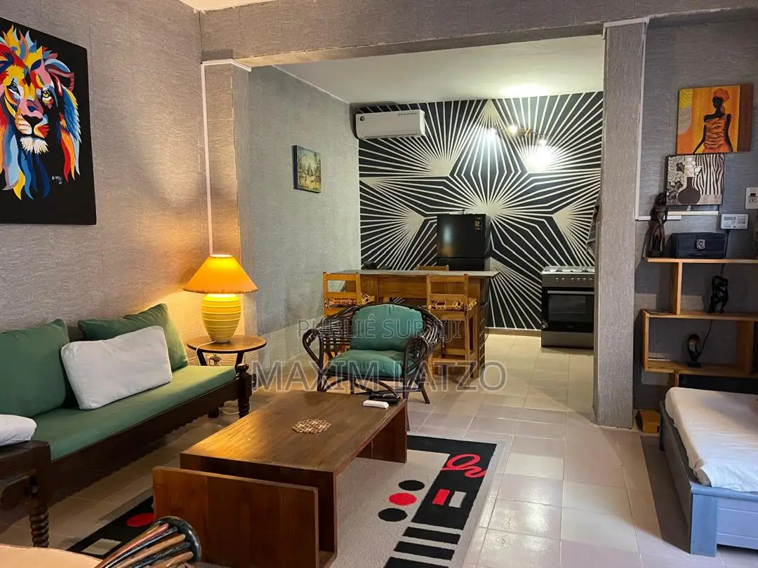 Furnished 2chbre Studio dans Yoff à Louer